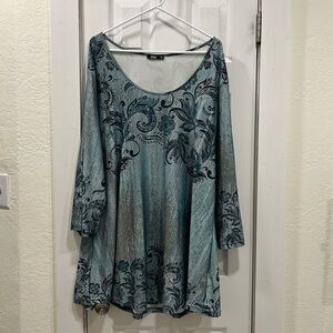 Women’s 3x top